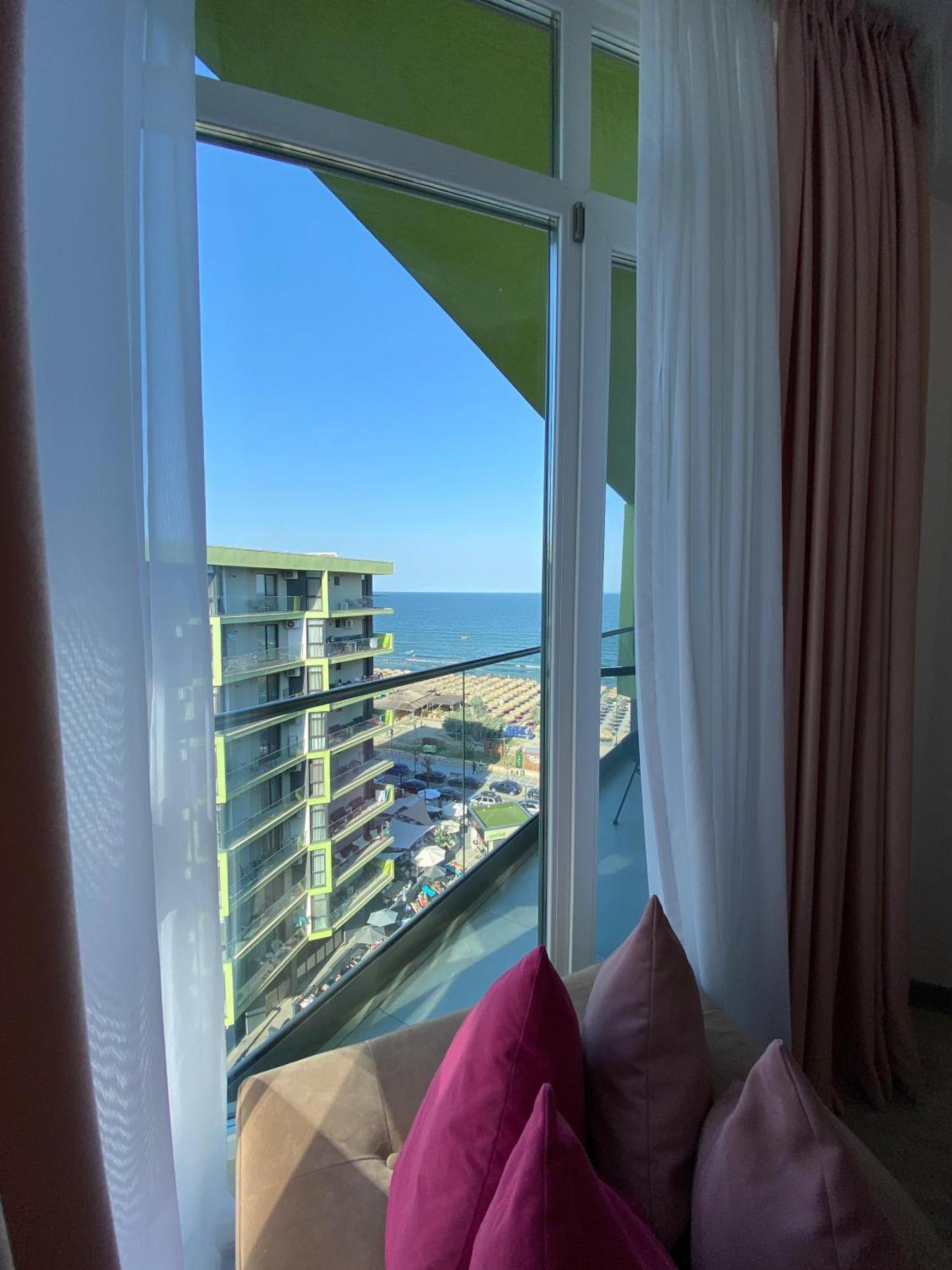 Iako Premium Apartament Năvodari Eksteriør bilde