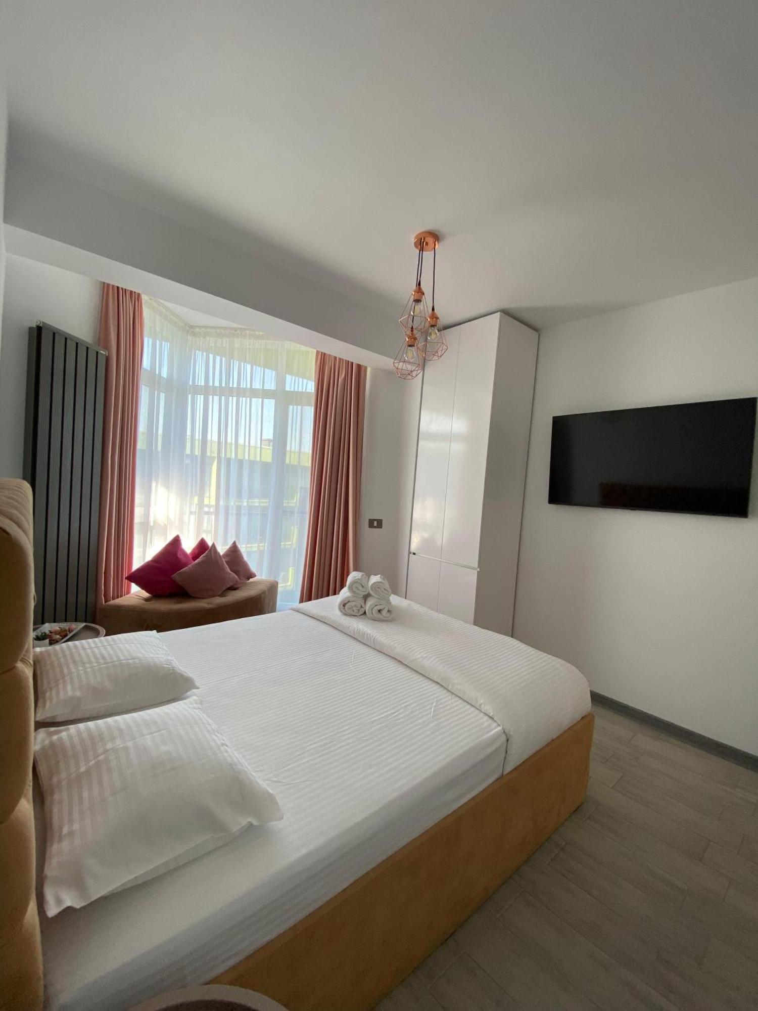 Iako Premium Apartament Năvodari Eksteriør bilde