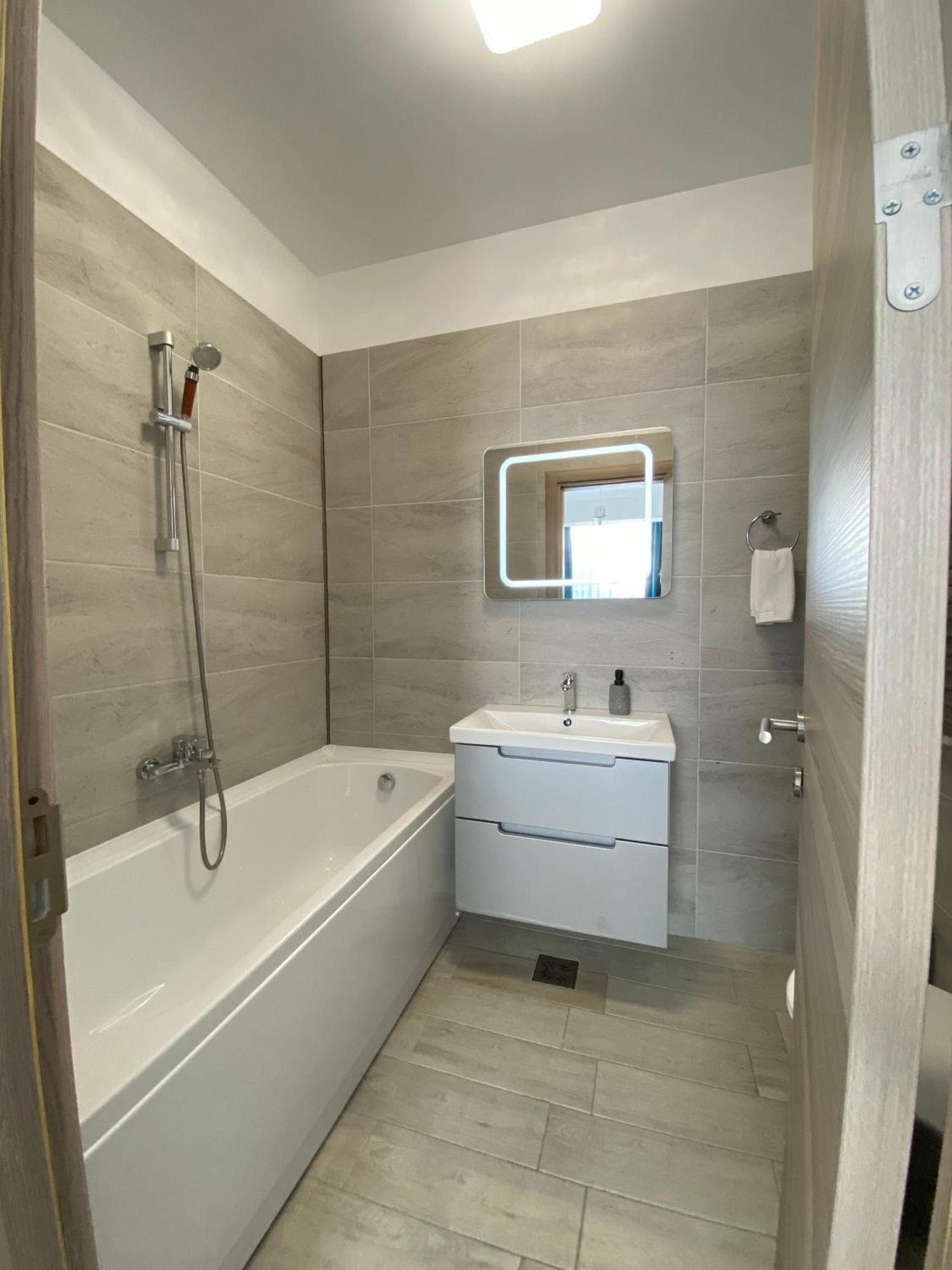 Iako Premium Apartament Năvodari Eksteriør bilde